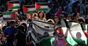 Spain’s political class spars over chaotic Vuelta finale