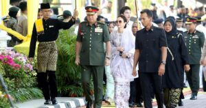 Sultan Nazrin reminds M'sians of bitter colonial past, calls for unity