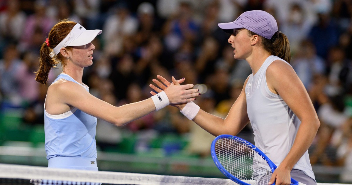 Swiatek reaches Korea Open final after pulling double duty