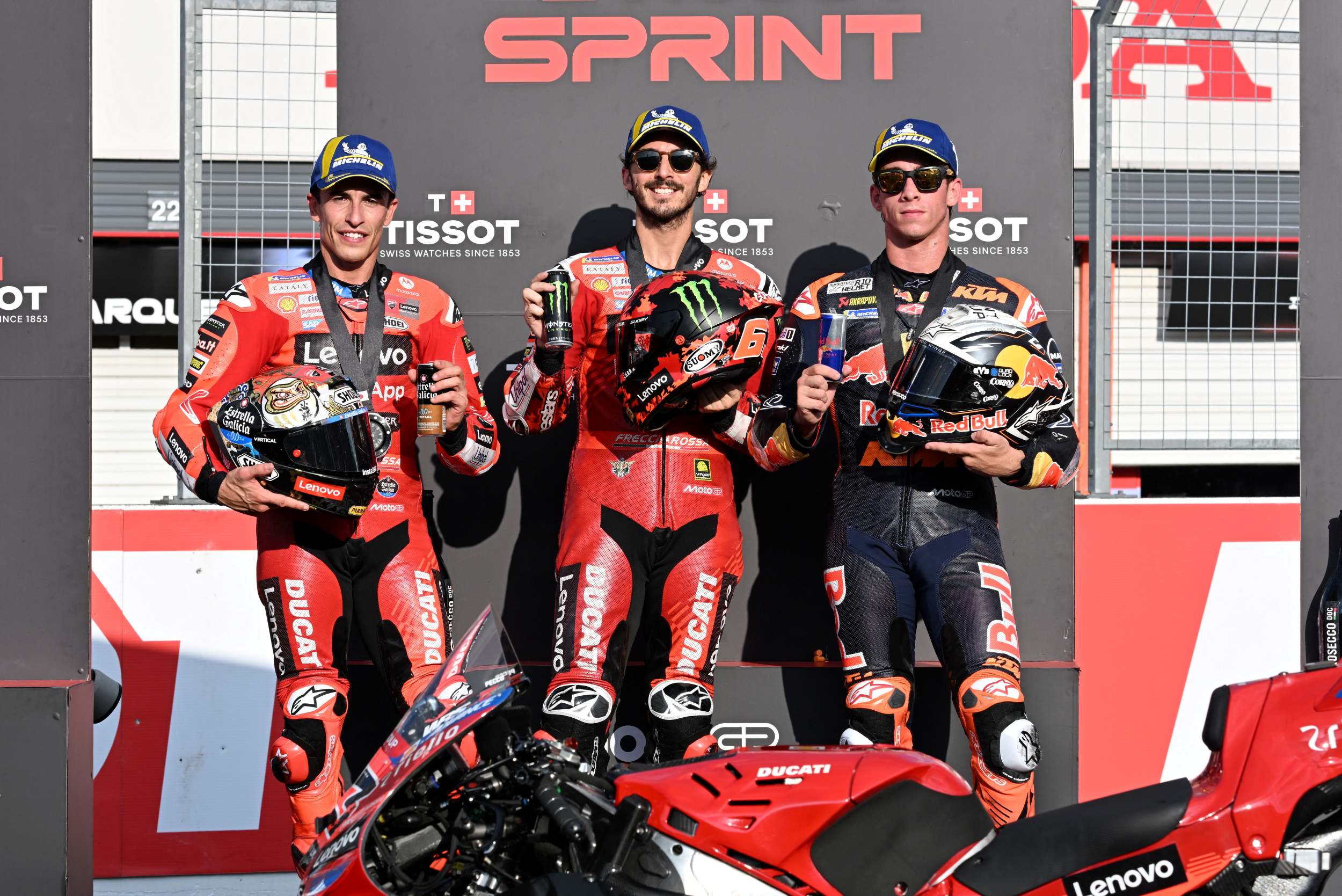 Takhta dunia ketujuh kini dalam genggaman Marquez