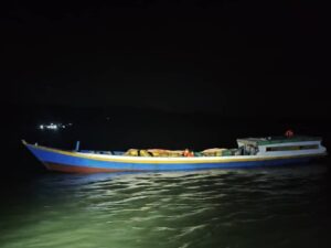 Three men detained in Tawau for smuggling gas cylinders