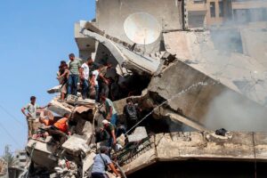 Trump to present Arab leaders with US proposal for ending Gaza war