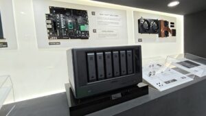 UGreen Memperkenalkan Storan NAS Dengan Spesifikasi Komputer Riba, Kemampuan AI