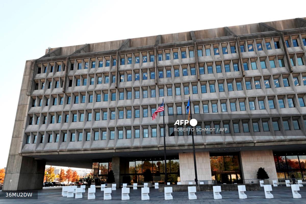 US health agency to furlough 41% of workers in government shutdown