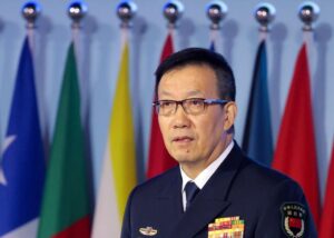 US lawmakers hold talks with Chinese defence minister during visit