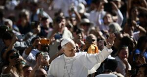 Vatican receives first LGBTQ pilgrimage