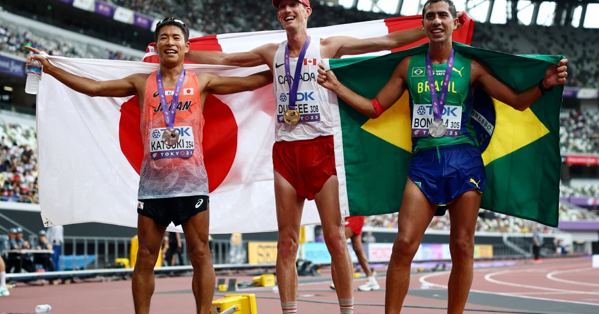 Walkers Dunfee, Perez win first gold medals of Tokyo worlds
