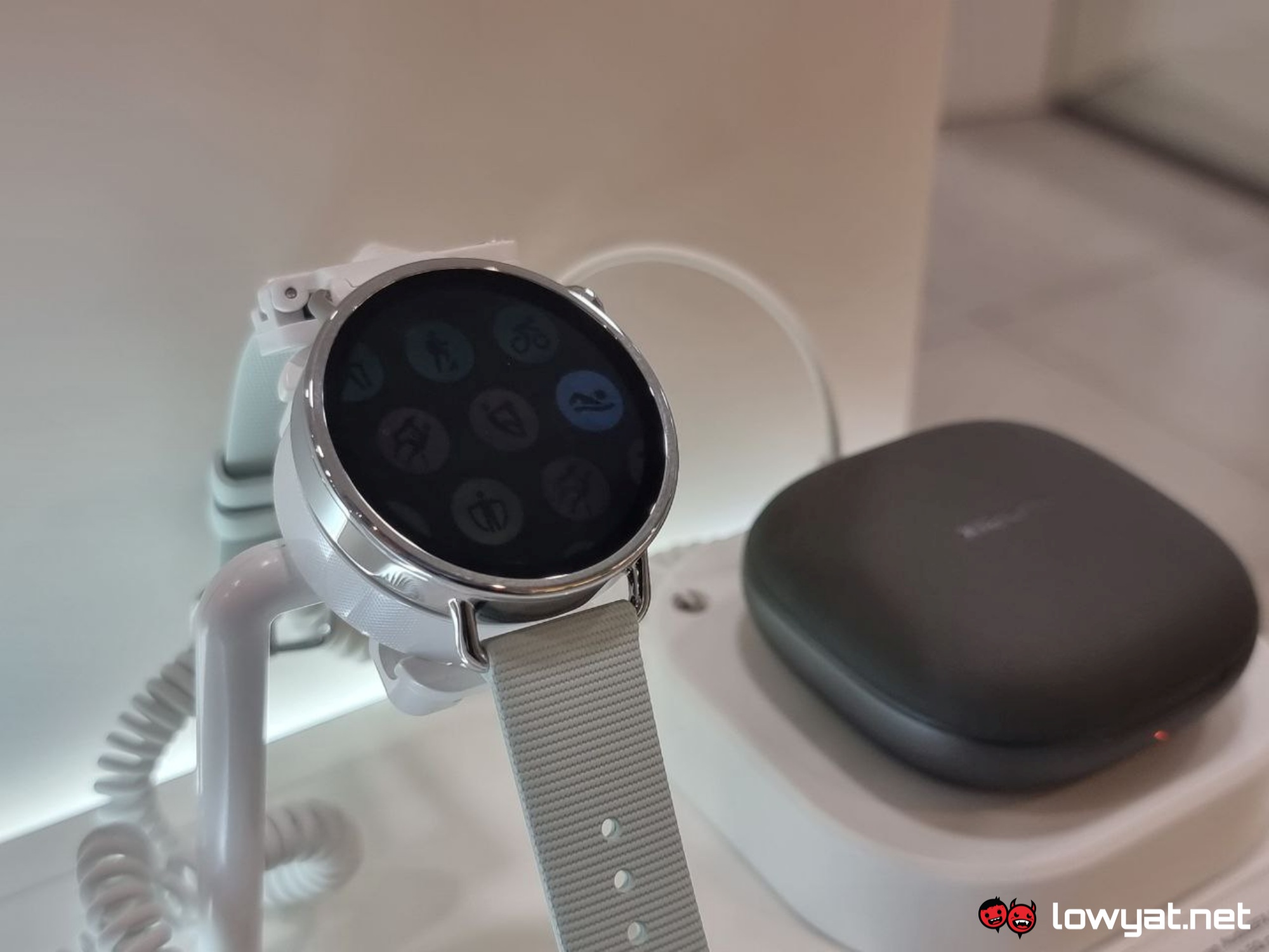 Xiaomi Watch S4 41mm and OpenWear Stereo Pro