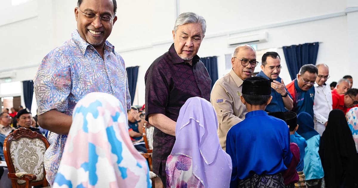 Zahid asks MIC to explain attendance at Bersatu Youth AGM