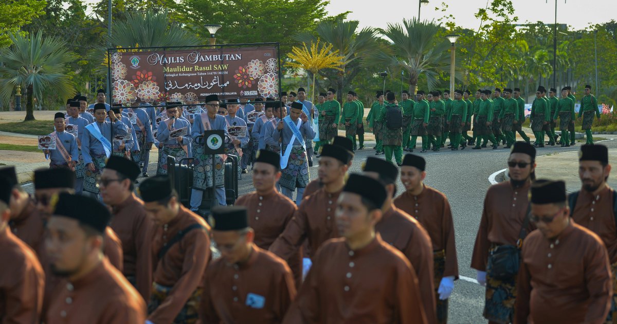 Zahid calls upon Muslims to emulate Prophet Muhammad, strengthen faith, unity