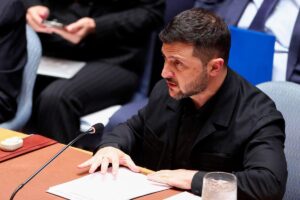 Zelenskiy seeks pressure on Russia before Trump meeting