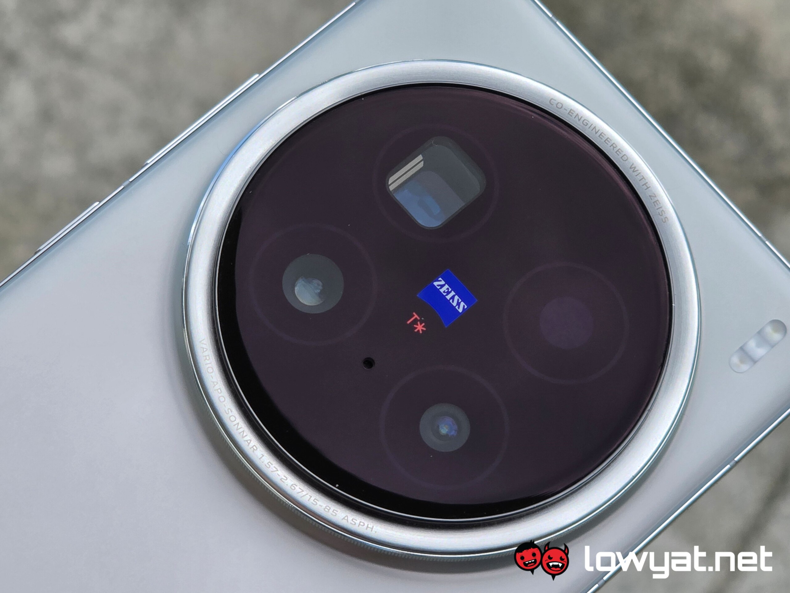 vivo X300 Ultra To Have Dual 200MP Sony Sensors, According To Leaks