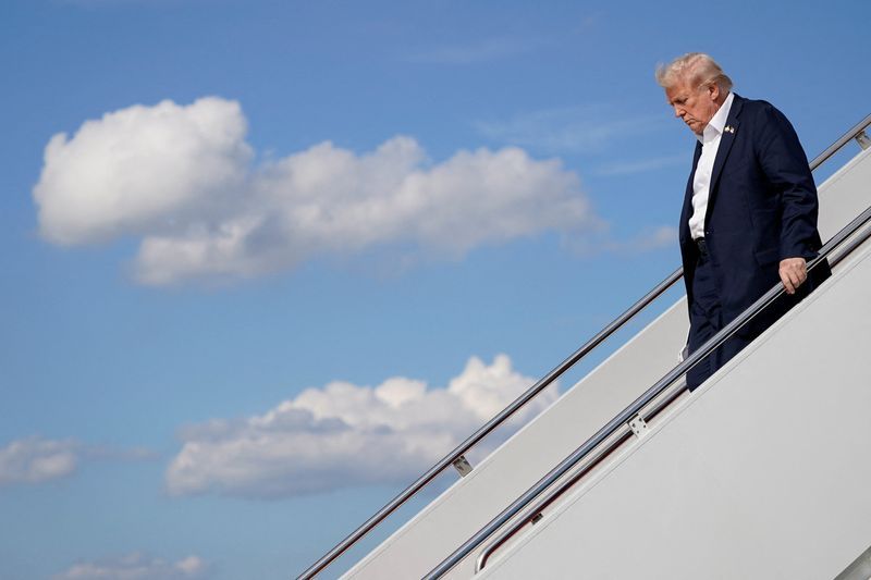 Trump to attend meeting with top military leaders, Washington Post reports