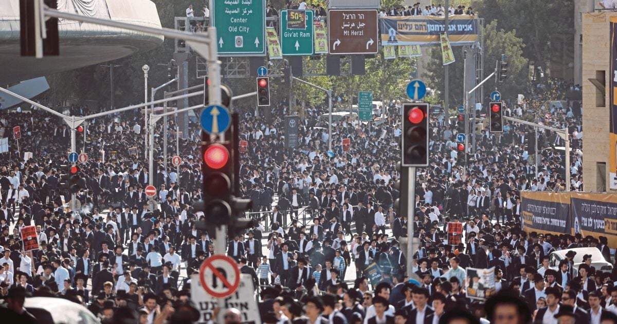 'Better to go to prison': Israeli ultra-Orthodox rally against army service
