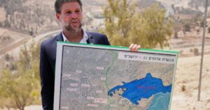 'Keep riding camels' comment ignites storm, Israeli minister issues apology to Saudi Arabia