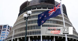 100,000 NZ civil servants strike