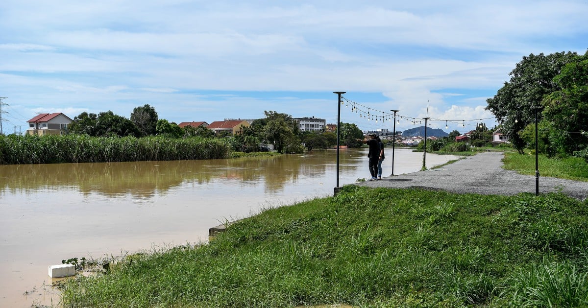 1,514 flood victims in Perak and Kedah remain in temporary shelters