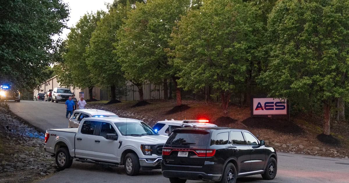 18 presumed dead after blast at US explosives factory