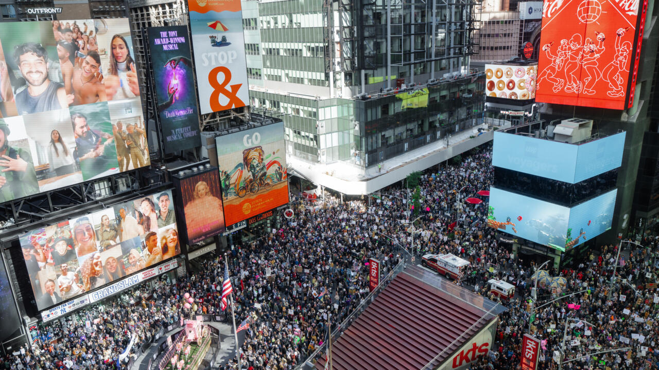 50 negeri AS lancar protes bantah dasar Donald Trump