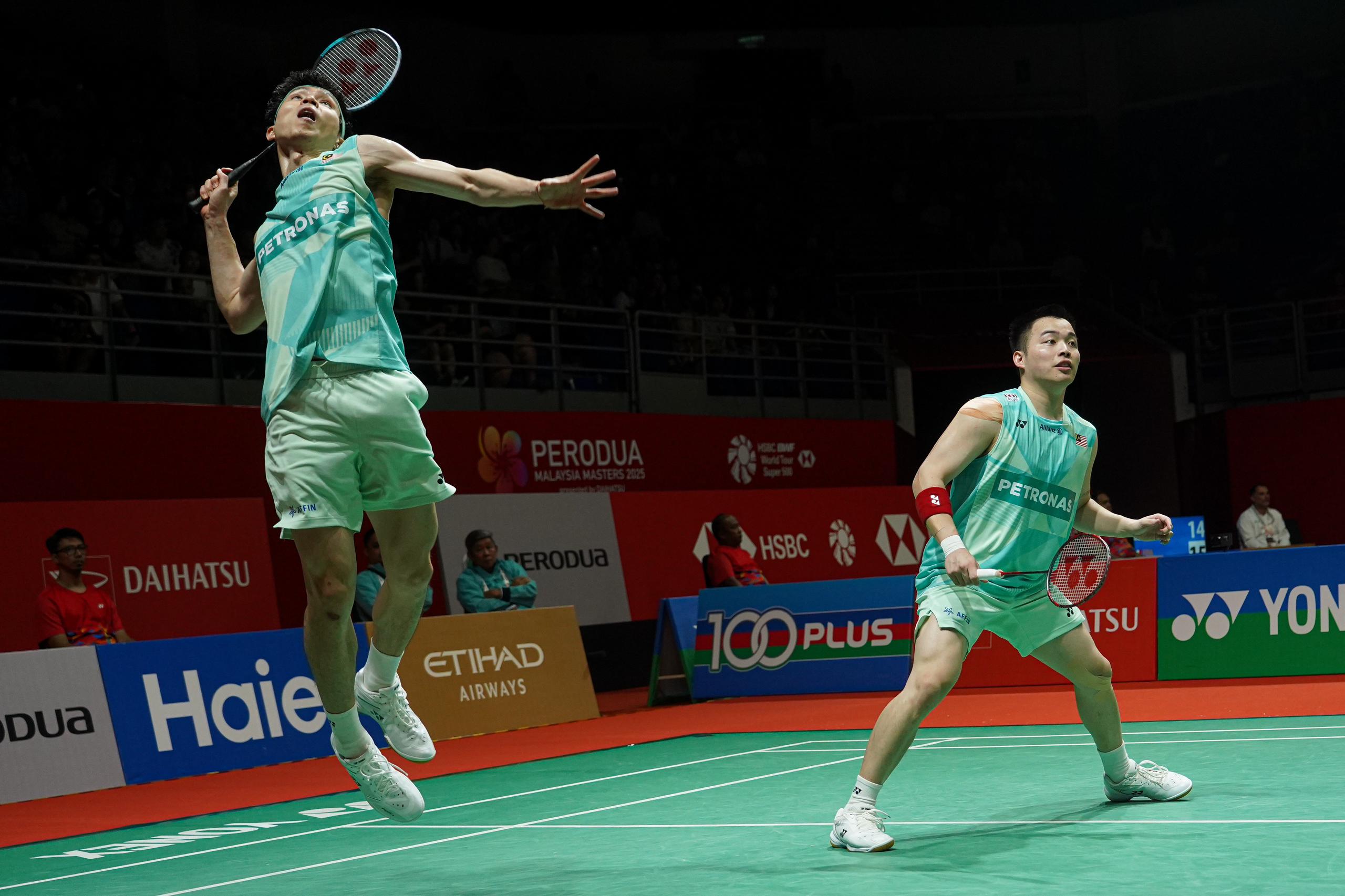 Aaron-Wooi Yik, Hon Jian-Haikal mara bergaya di Terbuka Arctic