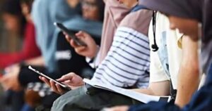 Activists support social media age limit hike, call for digital literacy efforts