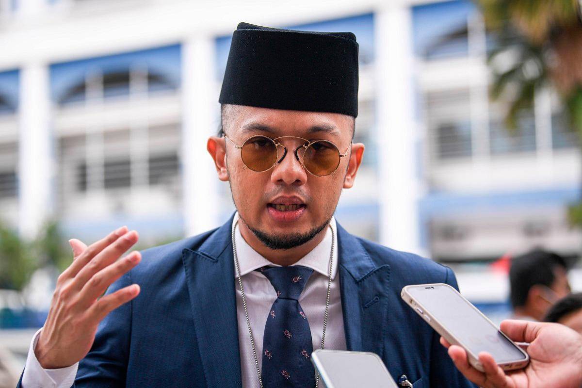 Ahli perniagaan peroleh injunksi terhadap penyanyi rap Caprice