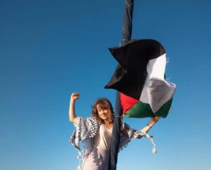 Aktivis Global Sumud Flotilla diseret, dipaksa cium bendera Israel