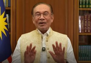 Anwar extends Deepavali greetings, calls for unity and progress