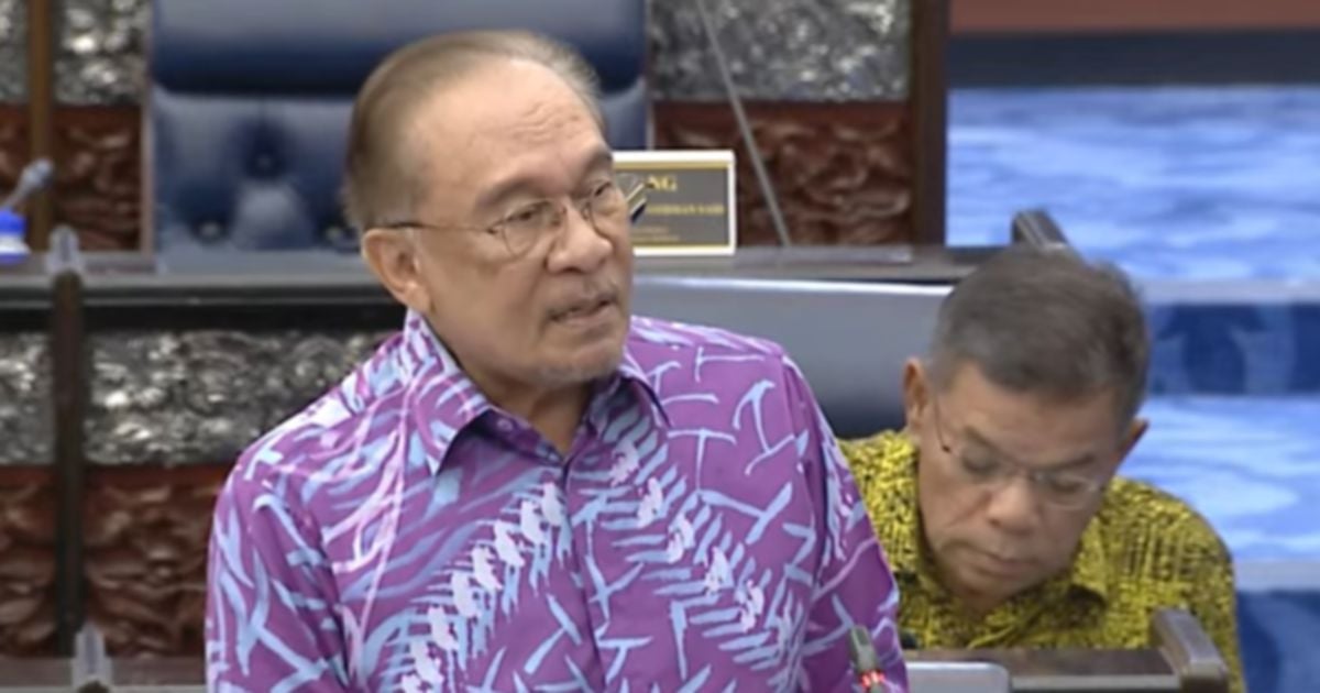 Anwar leaves for South Korea to attend APEC meeting