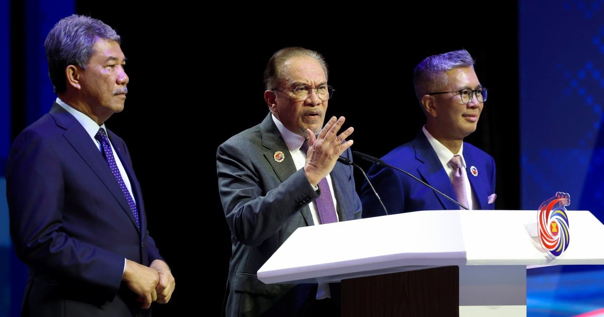 Anwar says discussed key issues with Trump in 'The Beast'