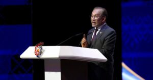 Anwar shares lighter side during Asean Summit on social media [WATCH]
