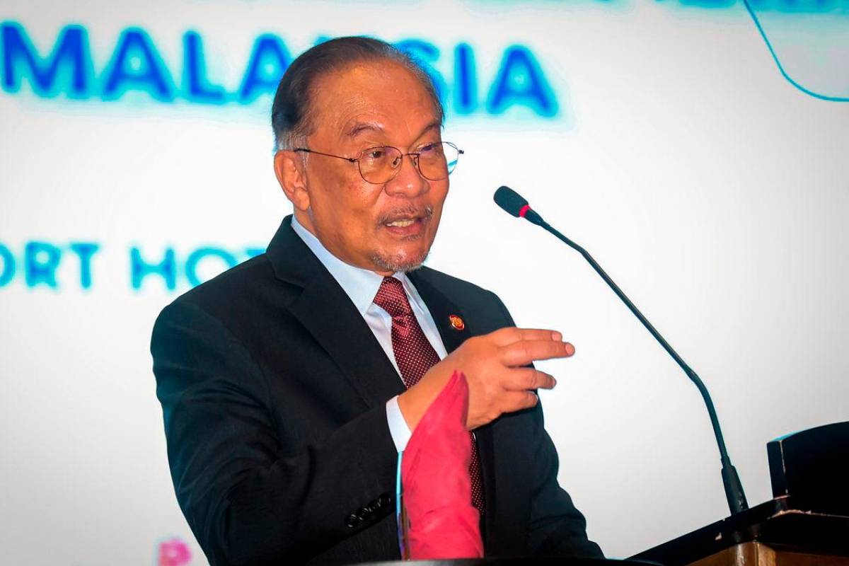 Anwar slams Israeli seizure of Gaza Aid ship with Malaysians