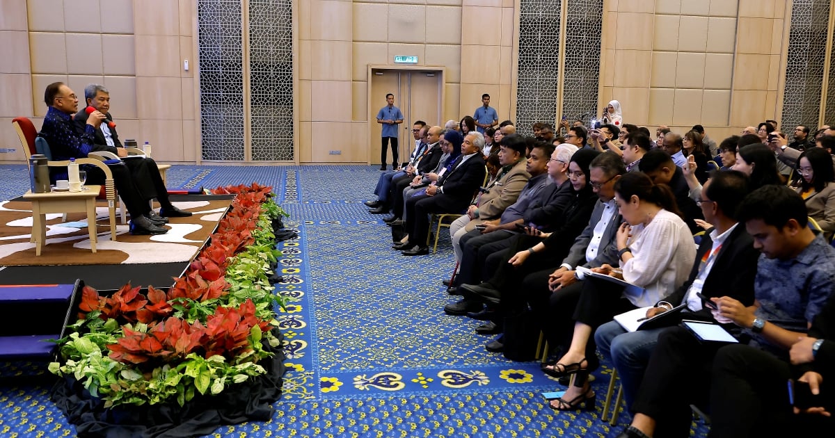 Asean Summit to reinforce regional centrality, Malaysia's commitment to moderation - Anwar