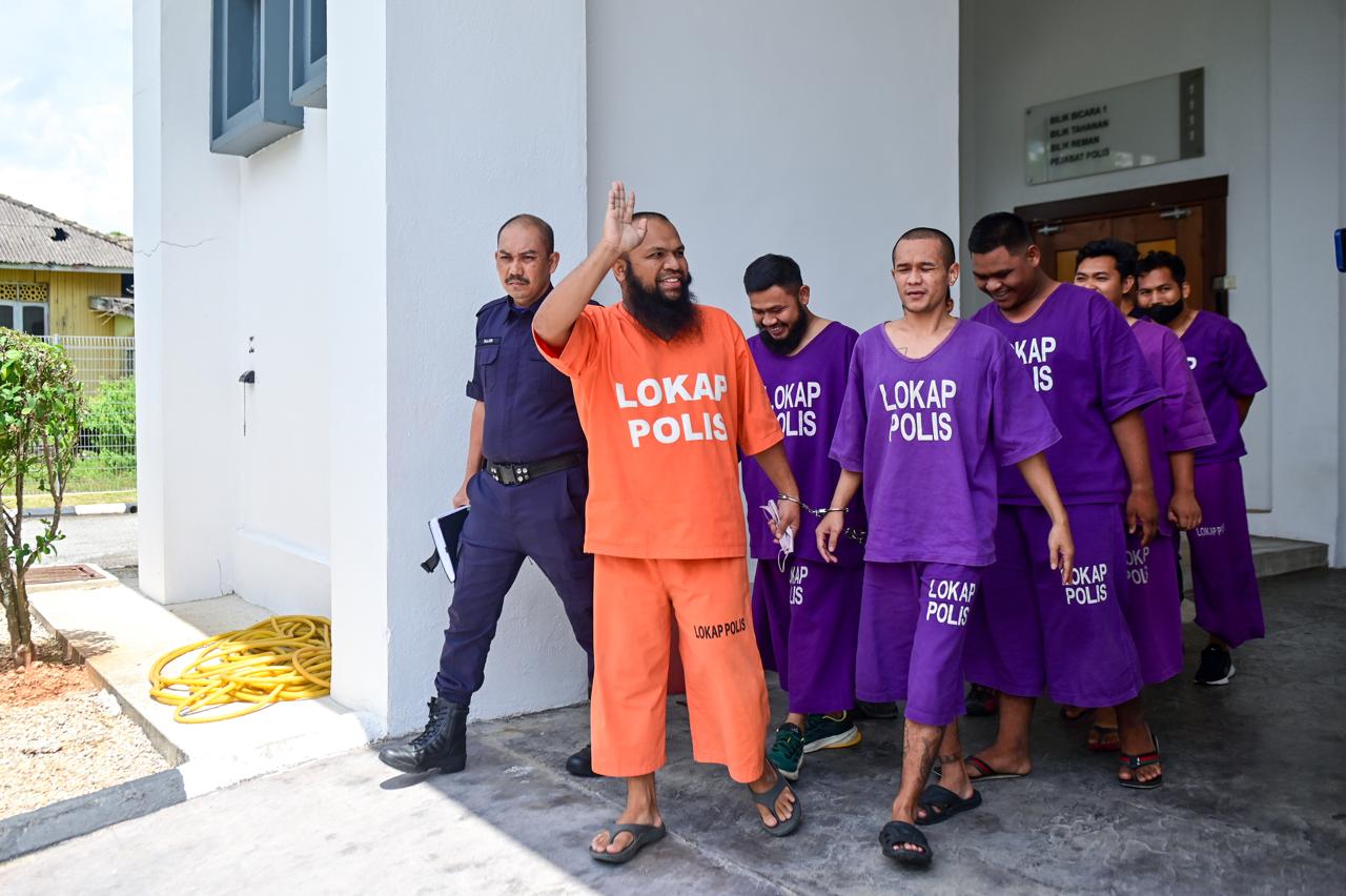 Azlan Al Amin tidak mengaku rosakkan kereta jurujual kad sim telekomunikasi