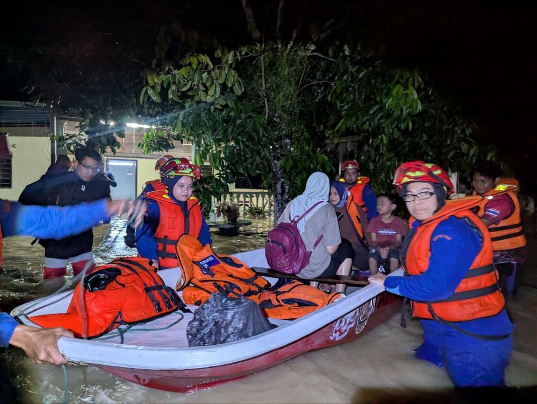 Banjir di Kedah merebak ke Baling, Pokok Sena