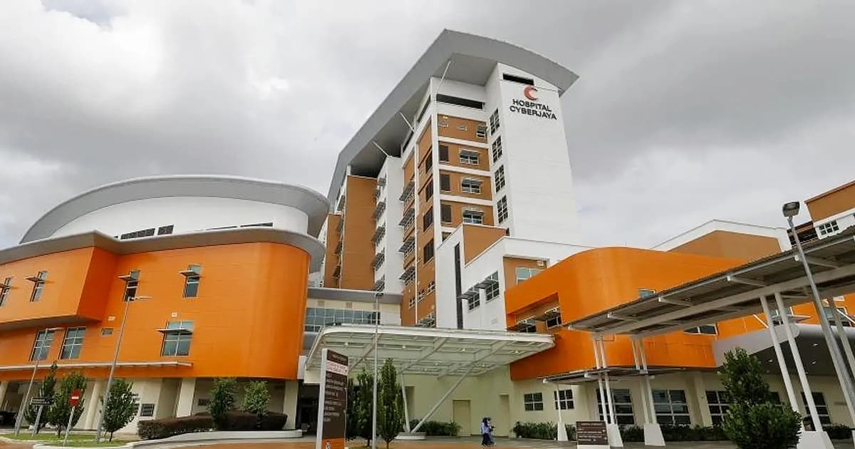 Be civil in enforcing hospital dress code, says Dzulkefly