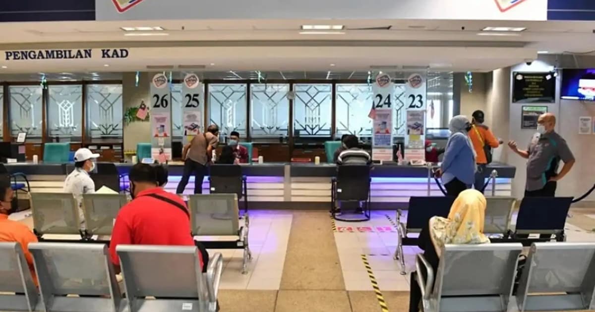 Birth certs for footballers’ grandparents lawfully issued, says Saifuddin