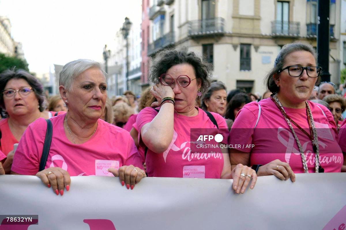 Breast cancer screening scandal outrages Spain