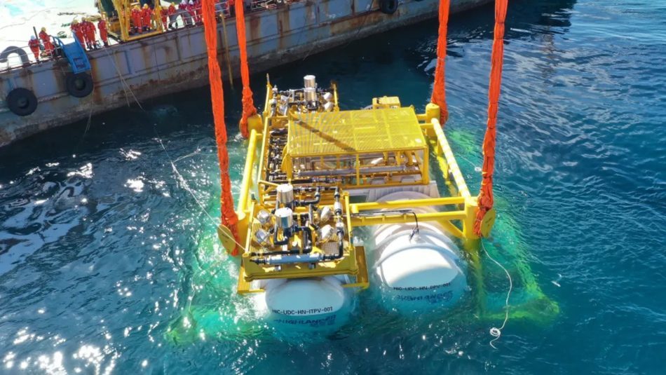 China Melengkapkan Pembinaan Pusat Data Dasar Laut Yang Lebih Mesra Alam Sekitar