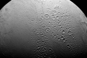 Complex organic molecules found in ocean on Saturn moon Enceladus