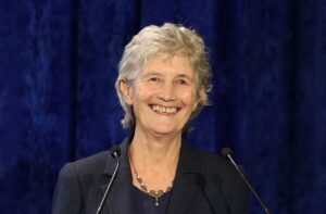 Connolly dilantik Presiden Ireland