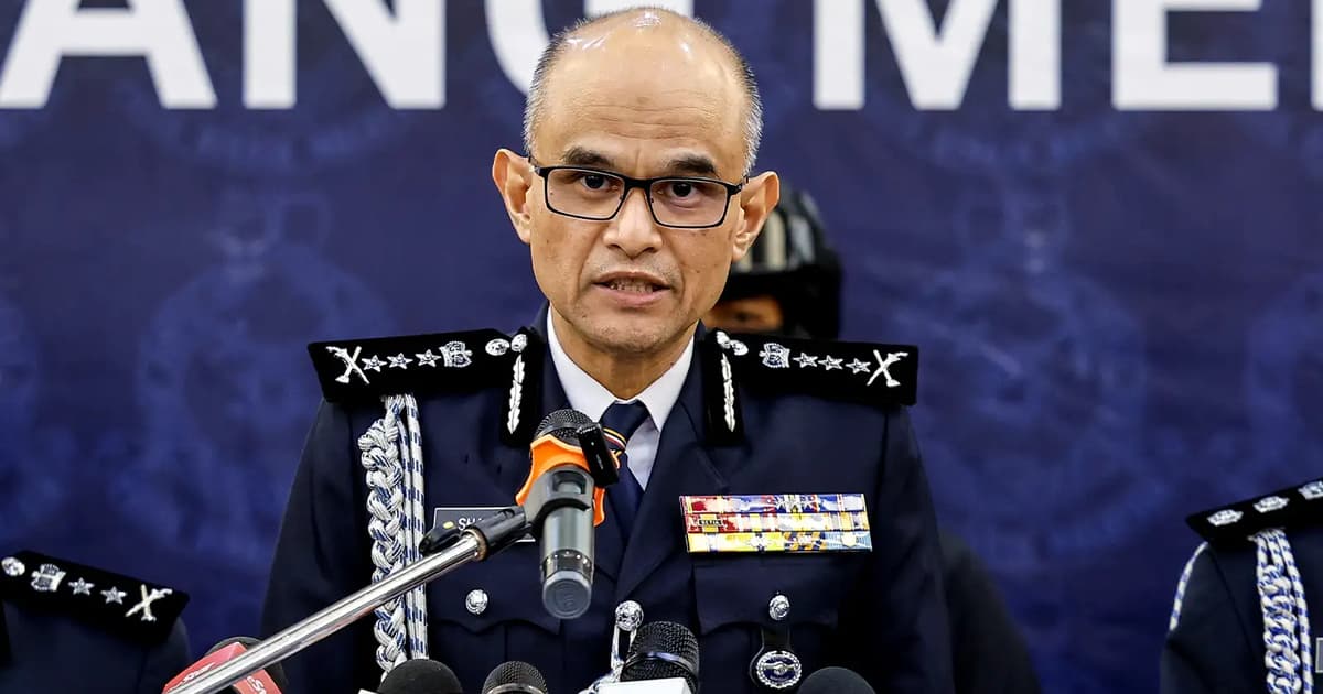 Cops probing 2 officers over alleged misconduct in loan shark case