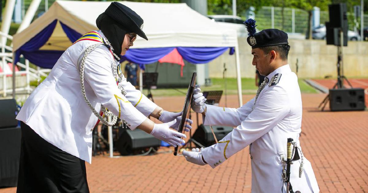 Customs celebrates 62nd anniversary of prestigious 'Diraja' title