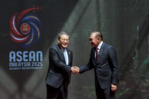 East Asia upholds openness to sustain growth, says China's Premier