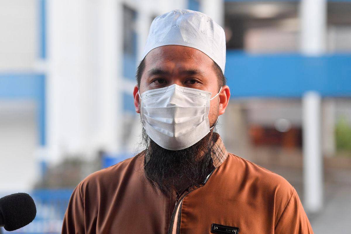 Ebit Lew’s wife testifies phone number registered in her name used by husband, staff