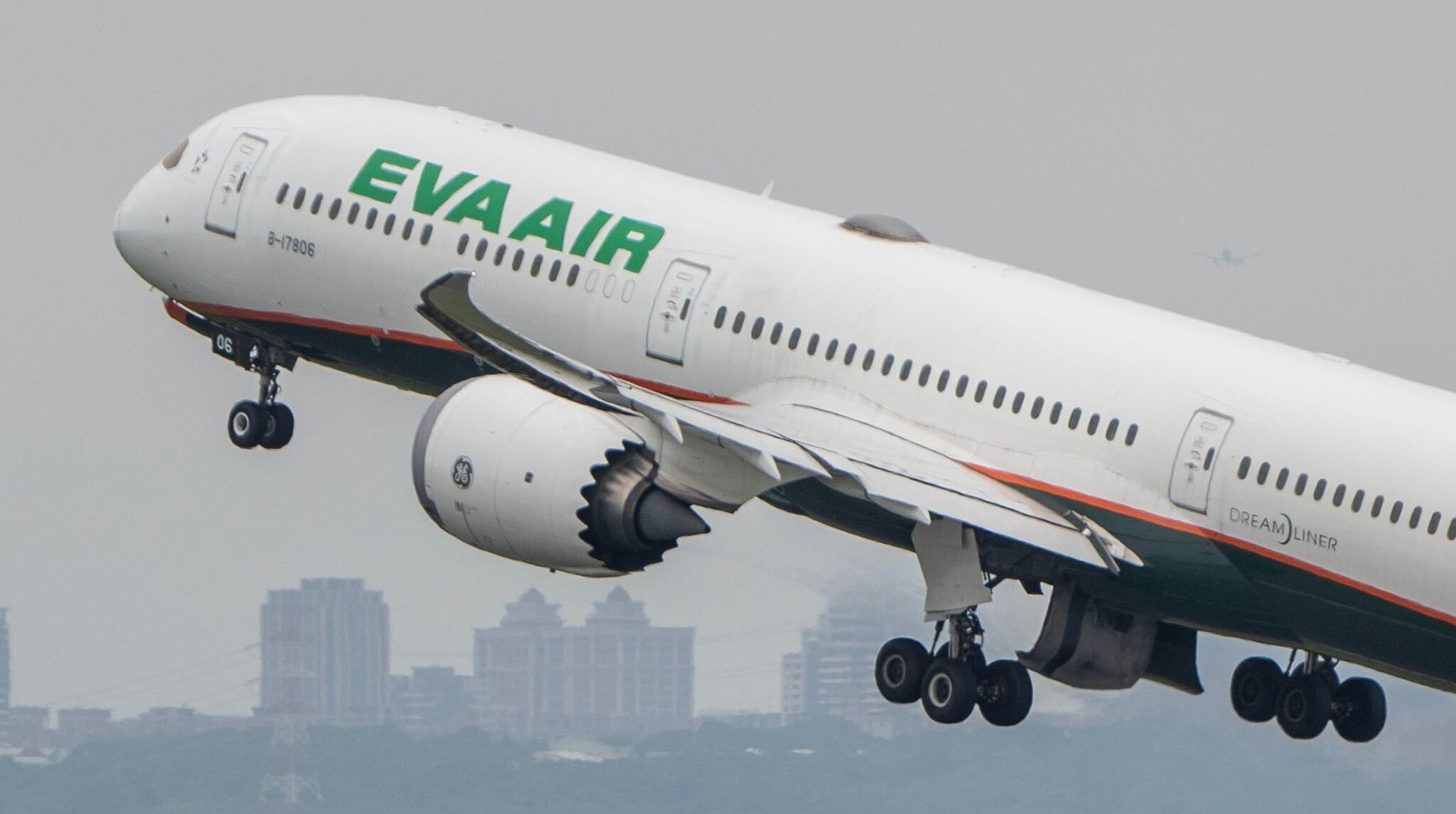 Eva Air dikecam minta bukti cuti dari pramugari meninggal dunia