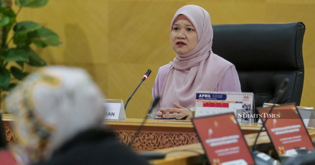 Fadhlina pledges to do better in safeguarding students' interests