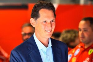 Ferrari chairman backs team boss Vasseur amid Horner speculation