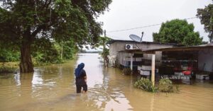 Flood evacuee numbers continue to drop in Perak, Kedah, Penang