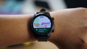 GPS Jam Tangan Pintar Memberikan Kejituan Sehingga 8 cm Menggunakan Algoritma Baharu